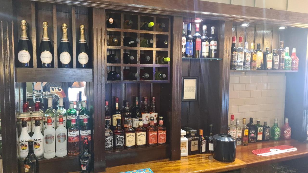 Hen House Hotel Cannock Ngoại thất bức ảnh