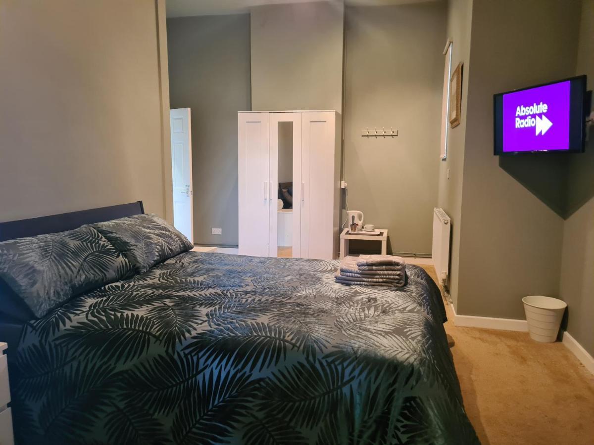 Hen House Hotel Cannock Ngoại thất bức ảnh