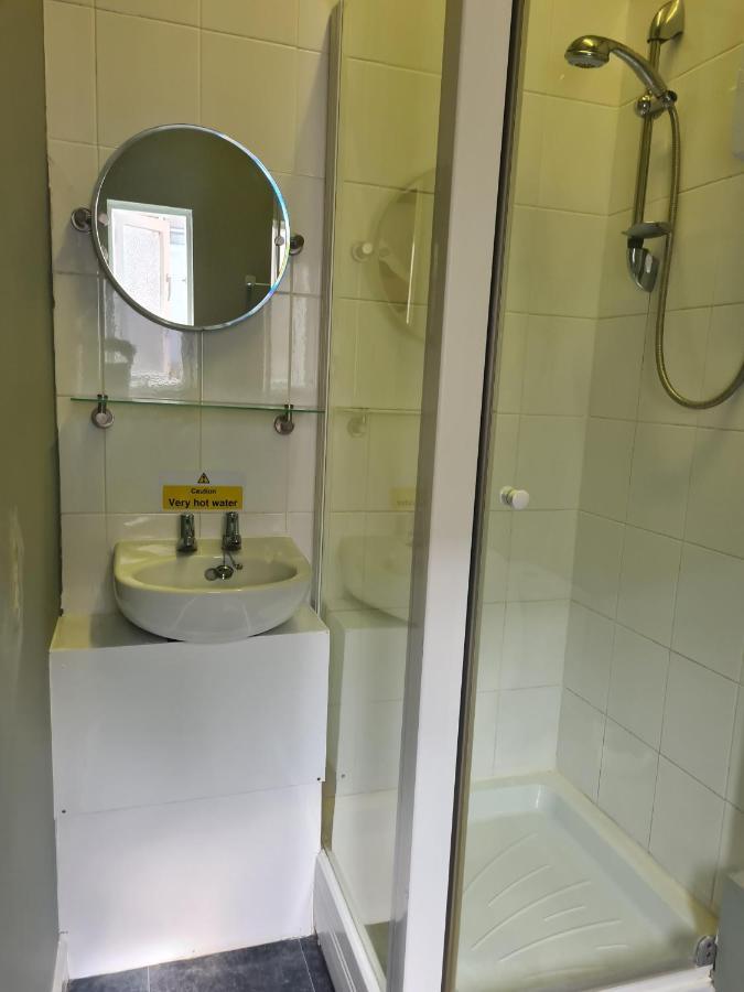 Hen House Hotel Cannock Ngoại thất bức ảnh